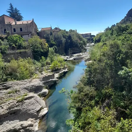 Casa Iris アパート Cisano sul Neva