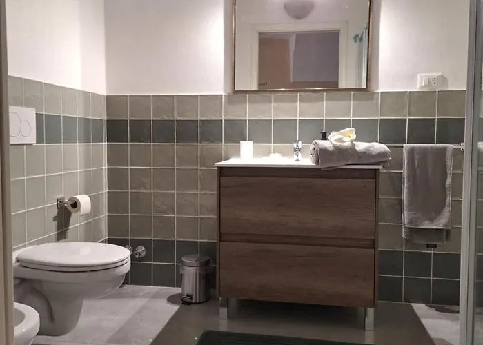 Casa Iris Apartamento Cisano sul Neva