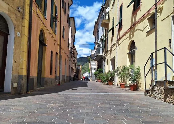 Casa Iris * Cisano sul Neva