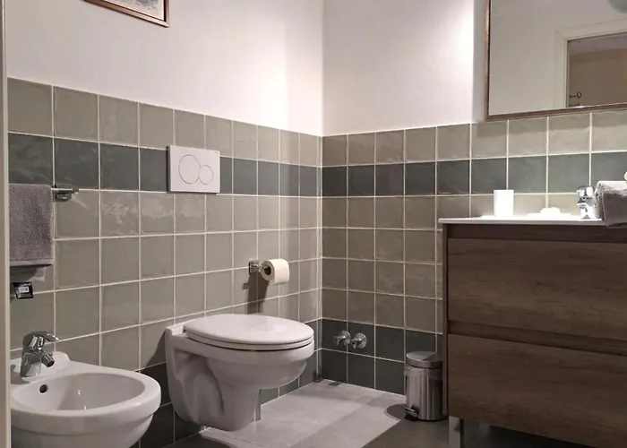 Casa Iris Apartamento Cisano sul Neva